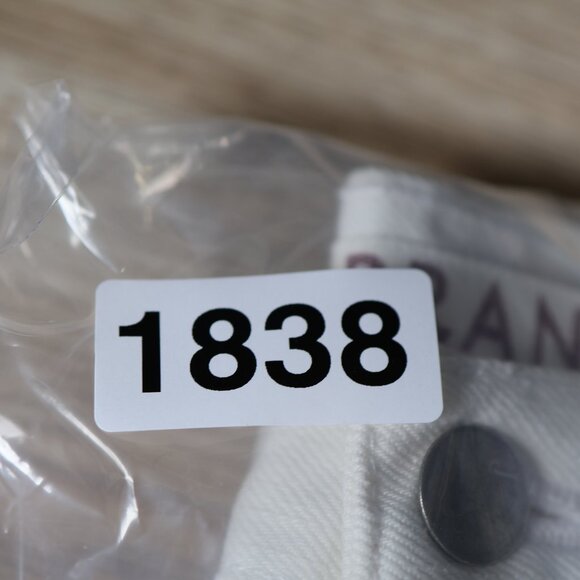 J Brand Shorts Womens 32 White Vixen Cut Off Denim Distressed Raw Hem USA Jeans - Picture 12 of 12